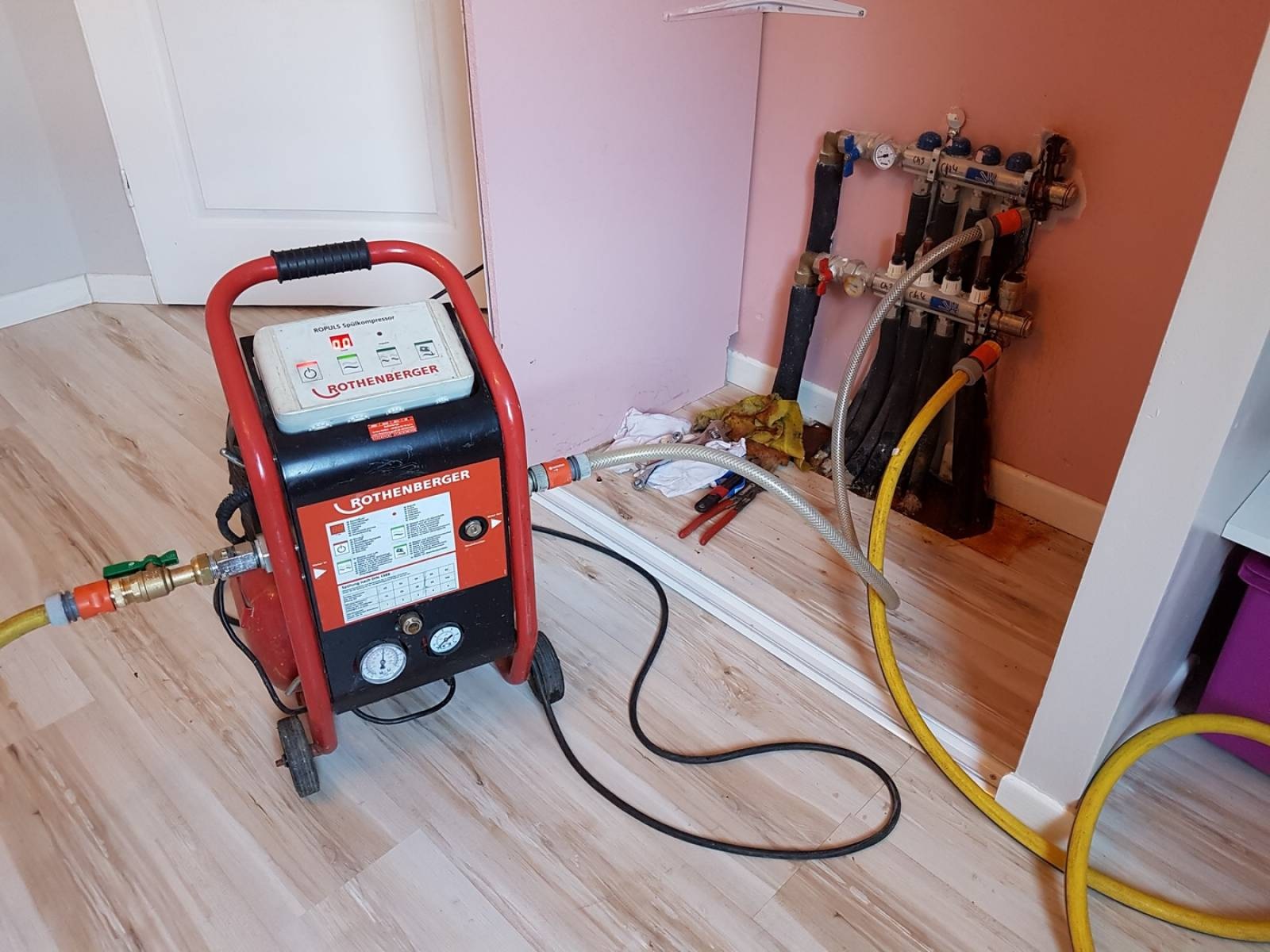 Sancaktepe Emek Vaillant Hermetik Şofben Kombi Bakımı